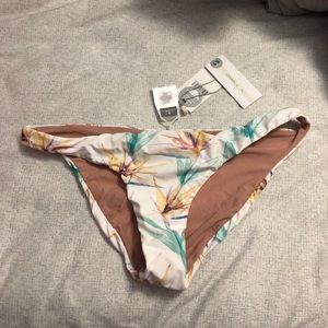 O’Neill medium coverage swim bottoms